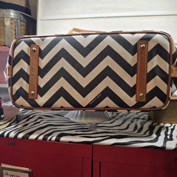 Dooney & Bourke  leather tote - Picture 14 of 16